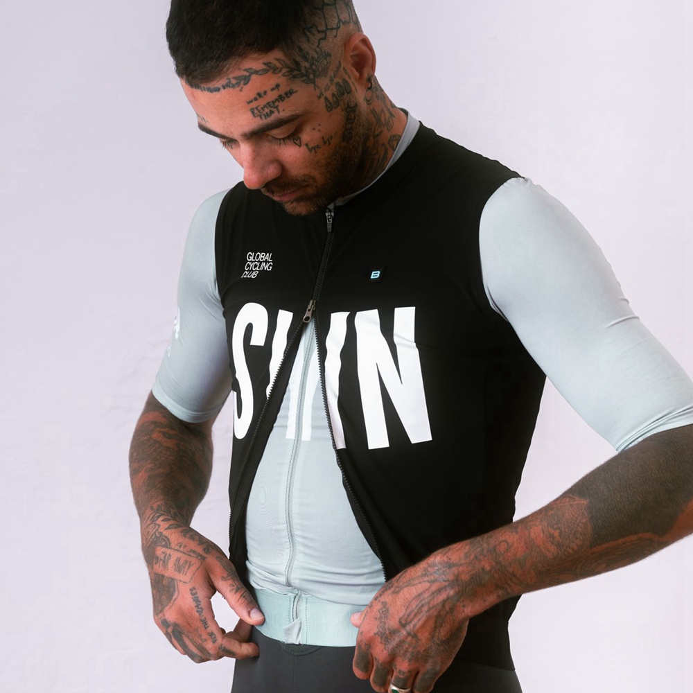 실버 그레이 반팔 사이클링 저지 및 턱받이 반바지 남성 - Padded Cycling Shorts 리뷰 및 가격